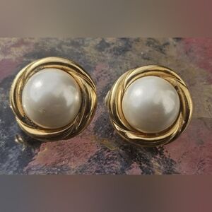 Signed Ciner earrings